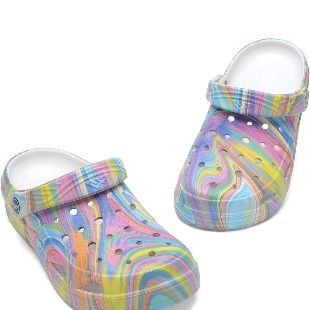Amazon Kids Water Shoes - Multicolor Swirl